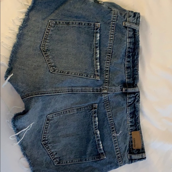 Garage - Picture 2 of 2